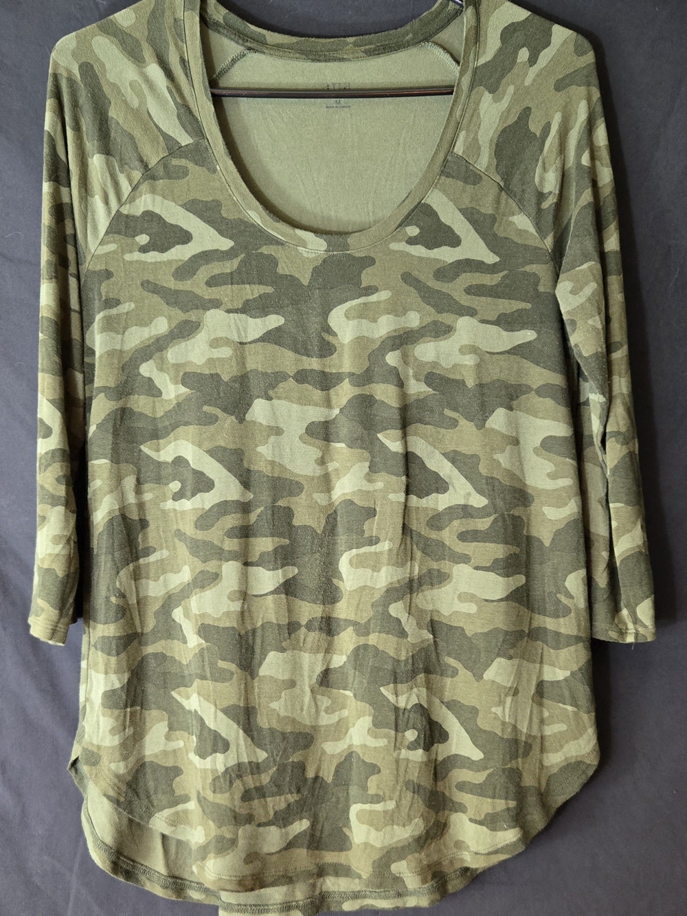 Camo Scoop Neck Women's Top - Olive Green #496